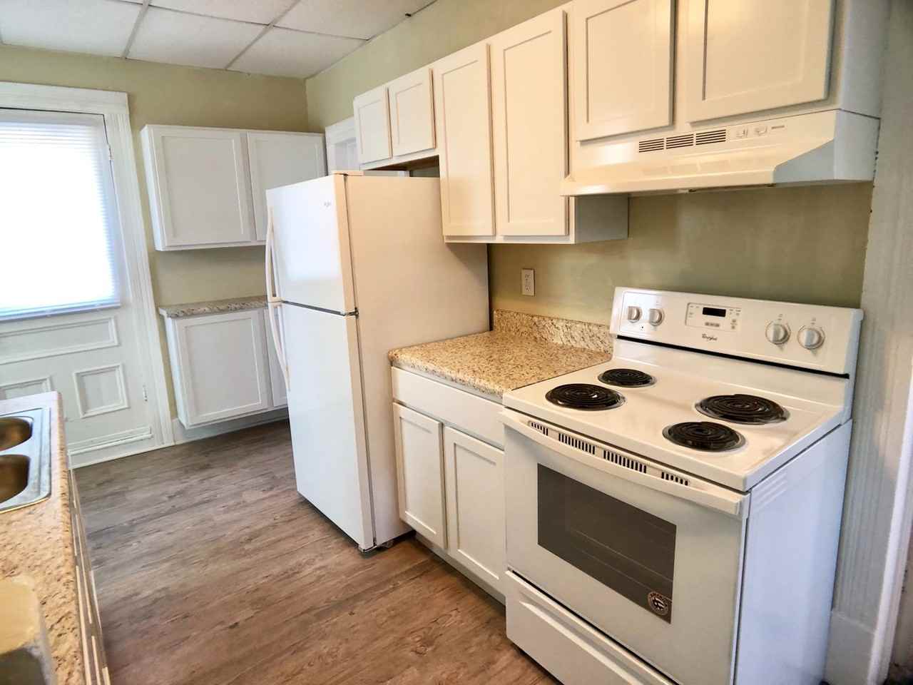 322 S Mendenhall St - Photo 5 of 14
