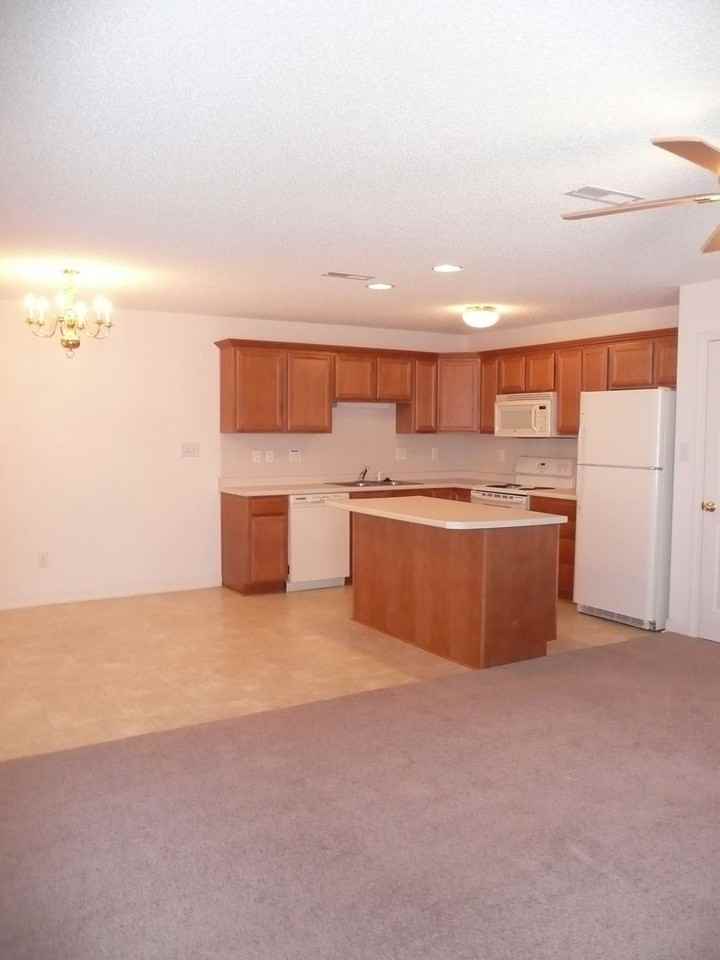 113 Clusters Cir - Photo 3 of 23