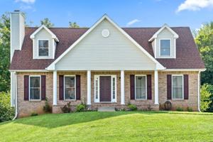 featured image of 1768 Viola Court