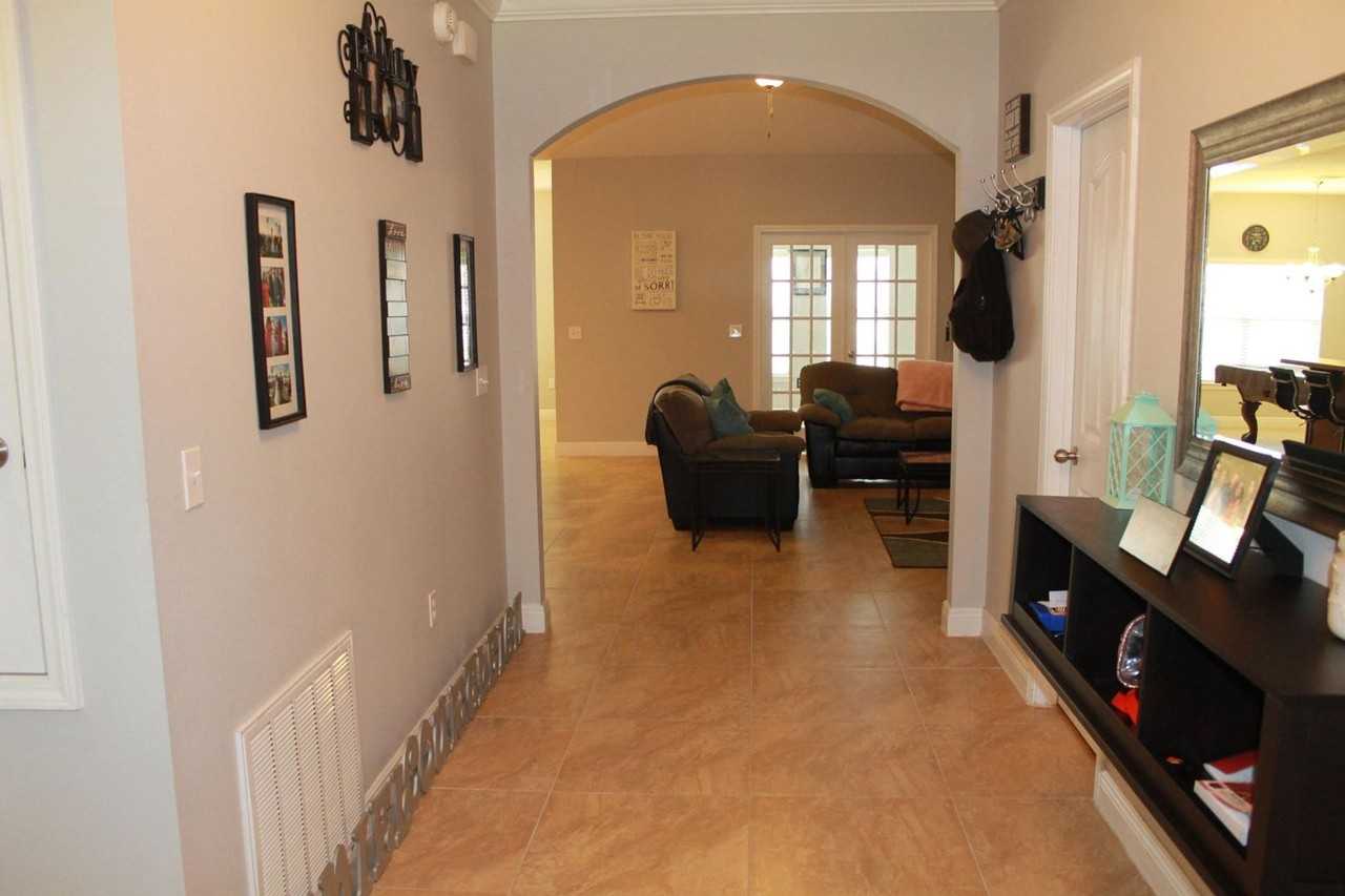 723 Lime Ln - Photo 3 of 15