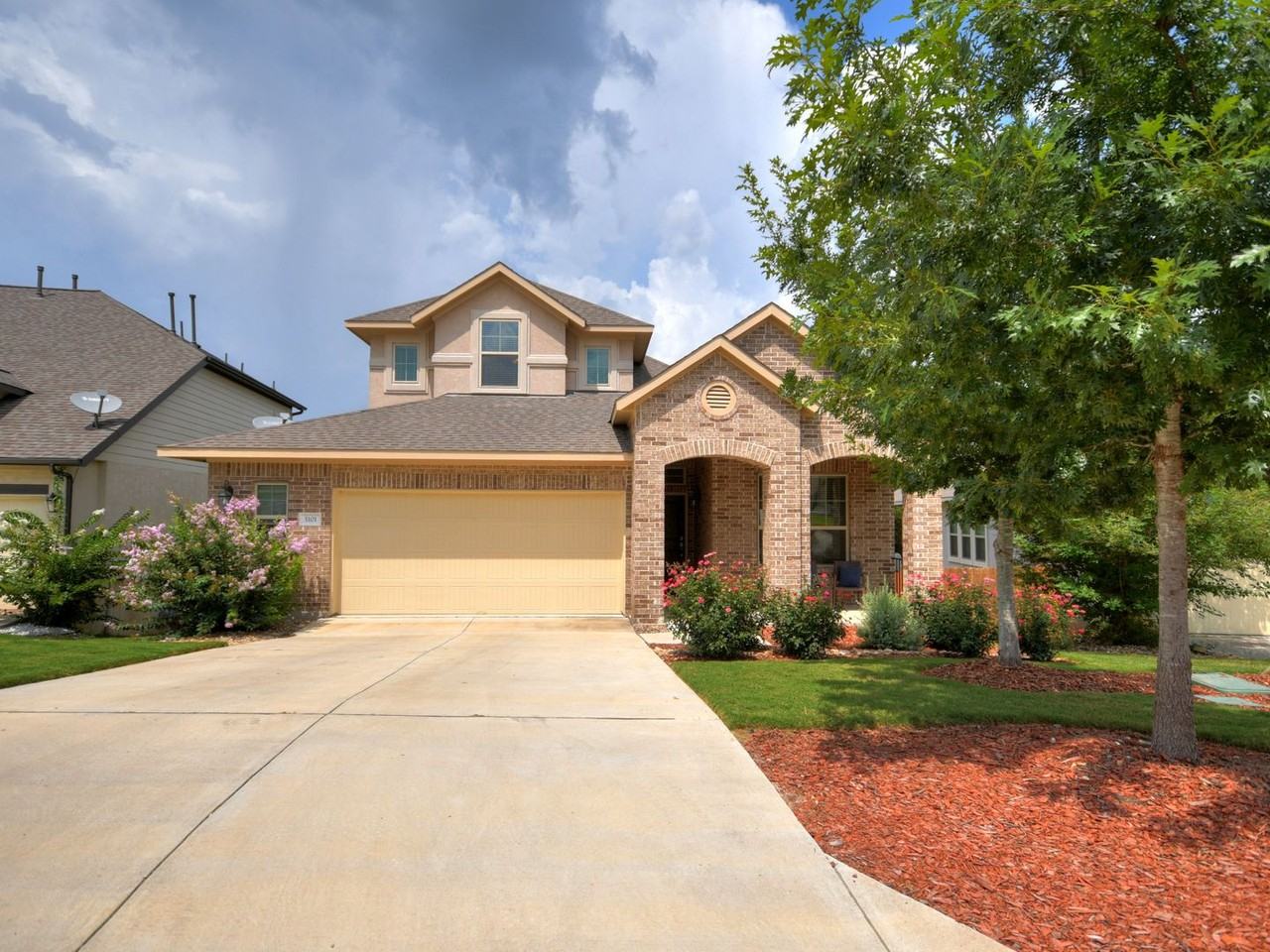 5101 Inks Clearing Ln - Photo 2 of 47