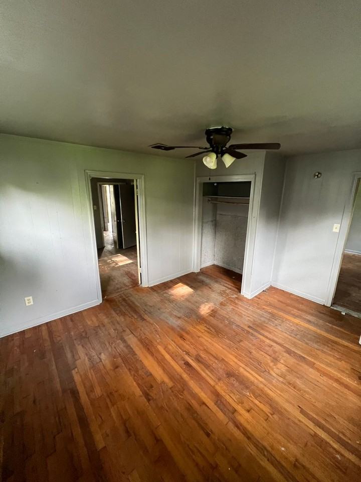 2728 Hillcrest Ave - Photo 6 of 12