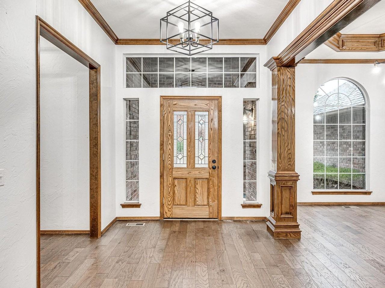 4117 Nw 143rd St - Photo 3 of 36