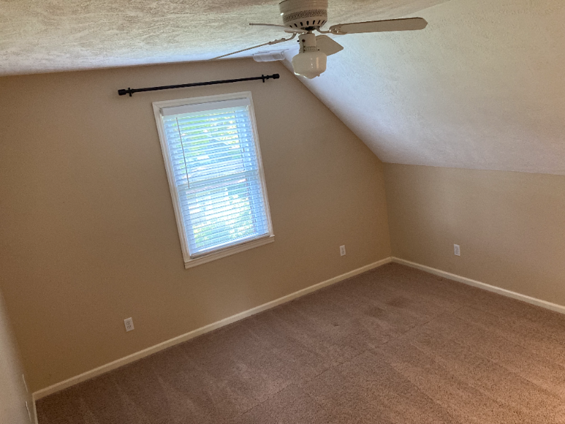 110 Ruth St - Photo 7 of 23