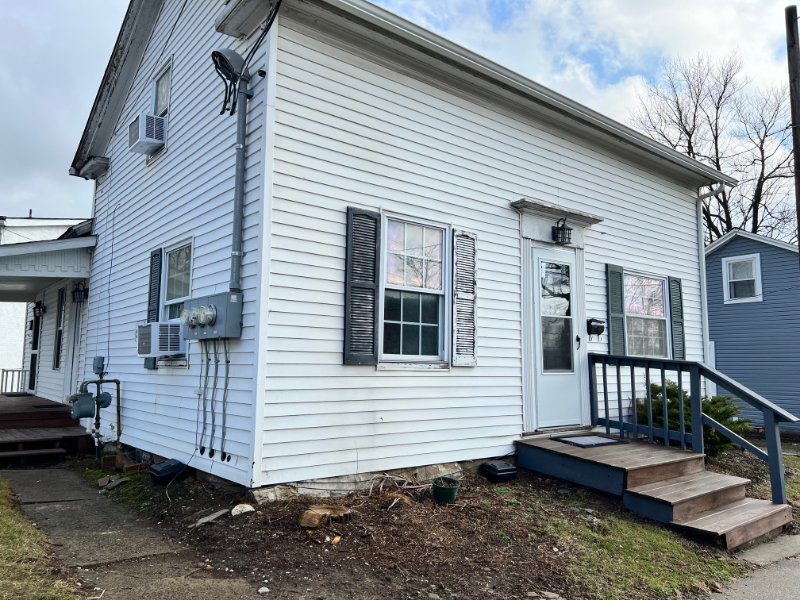 232 Elyria St #9