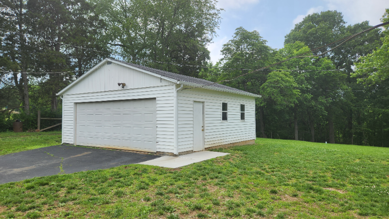 1867 State Road Z - Photo 3 of 20