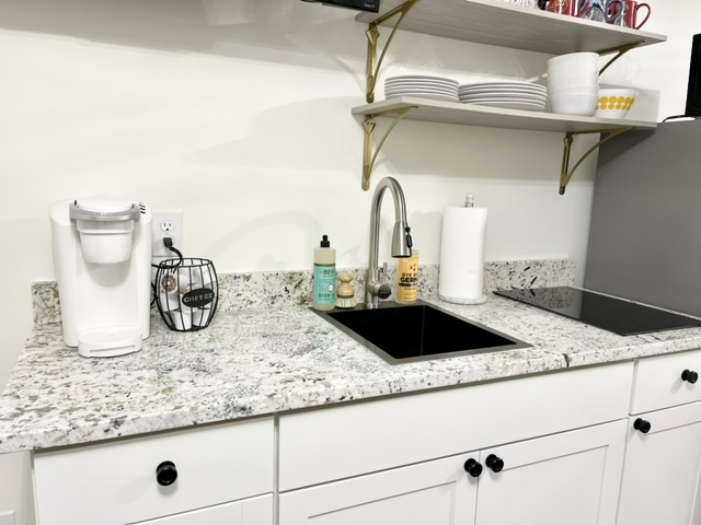 2314 Woodlawn Cir W #1-2 - Photo 2 of 15