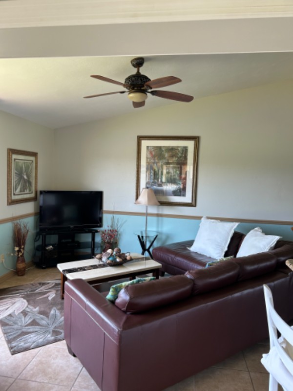 5830 Trailwinds Dr #821 - Photo 3 of 13