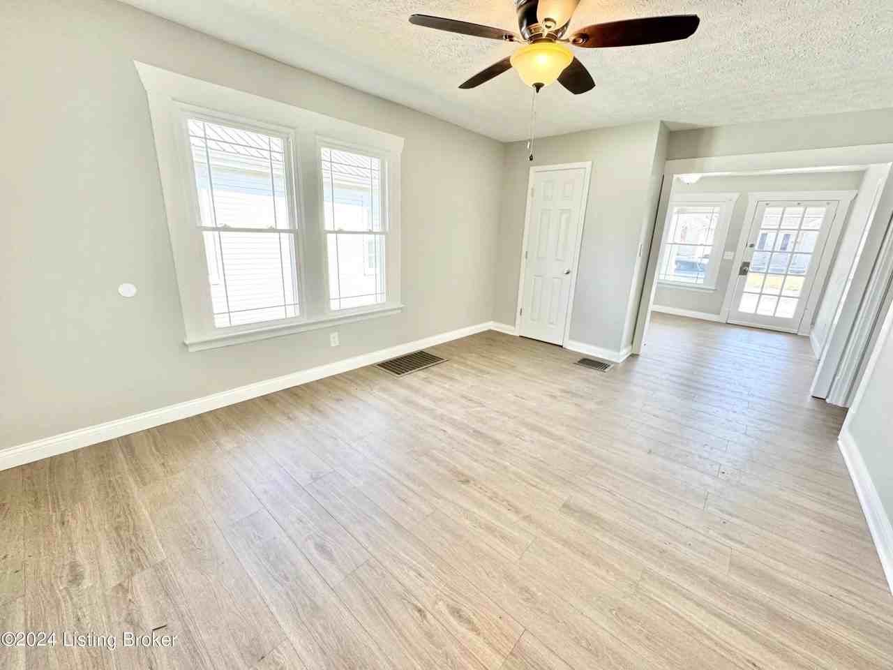 1509 Lincoln Ave - Photo 3 of 19