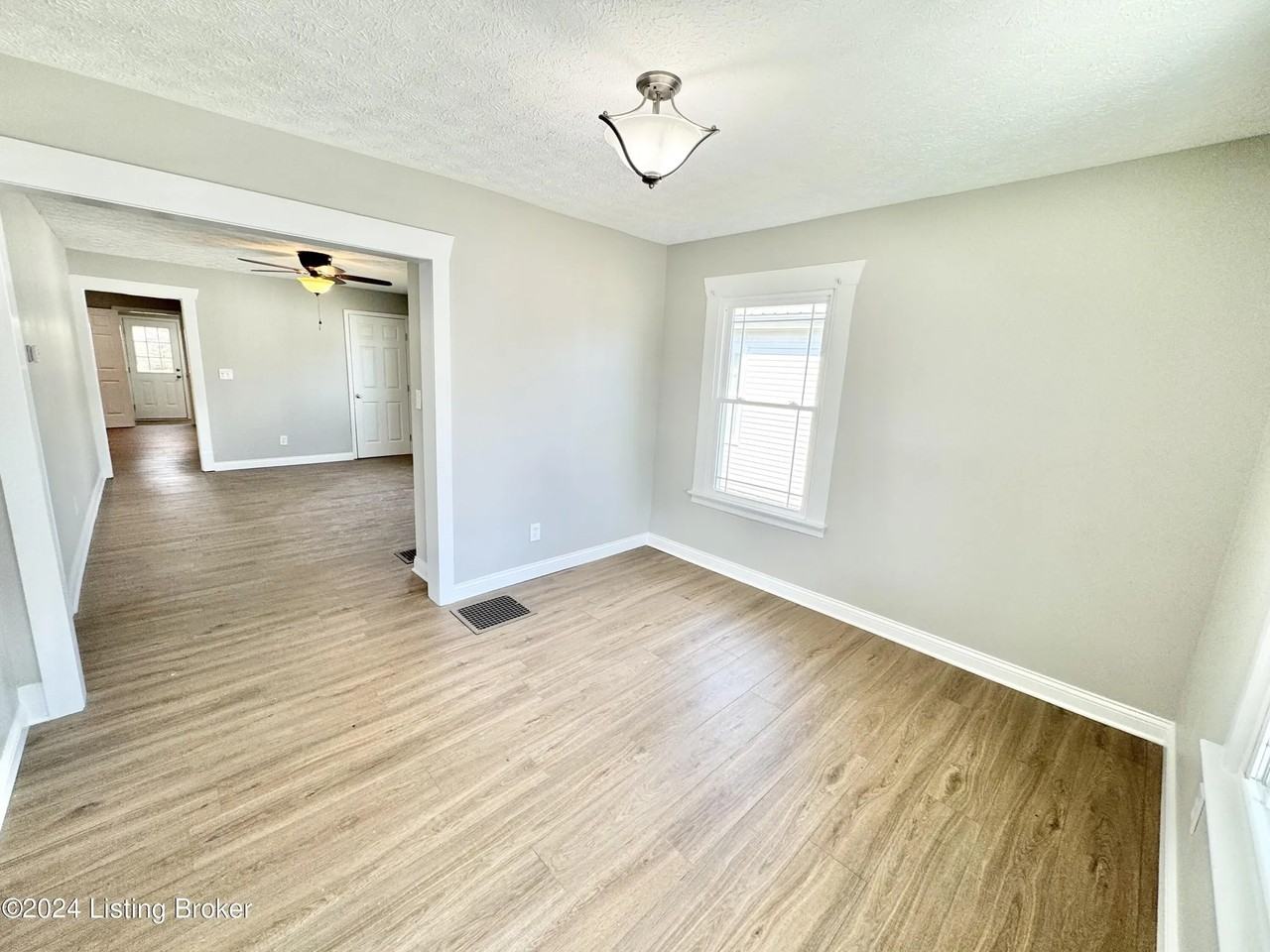 1509 Lincoln Ave - Photo 4 of 19