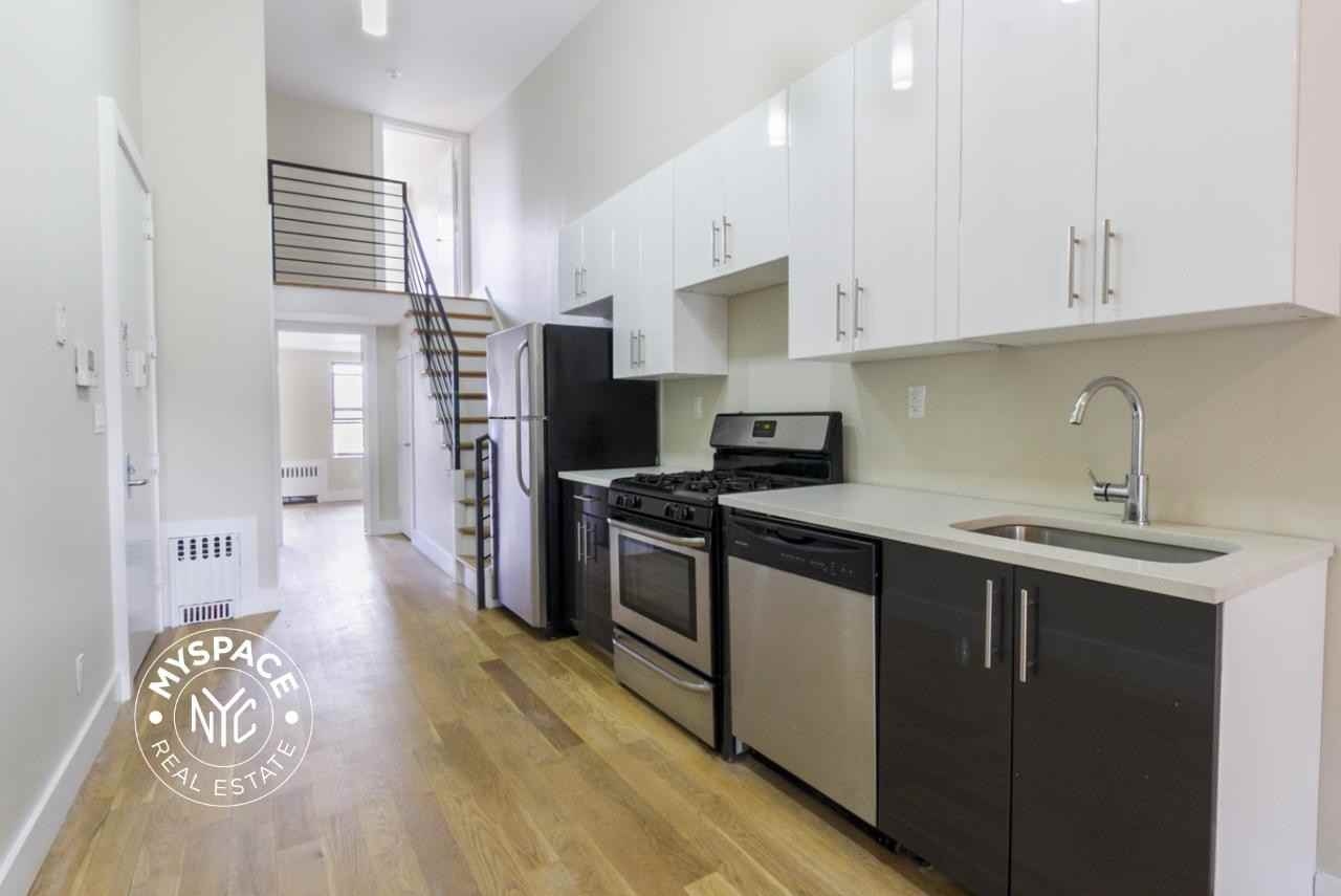 338 Melrose St #3L