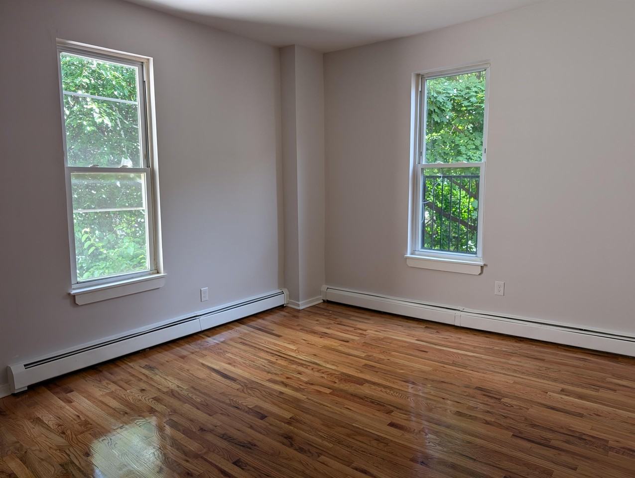 68 Gardner Ave #02 - Photo 5 of 11