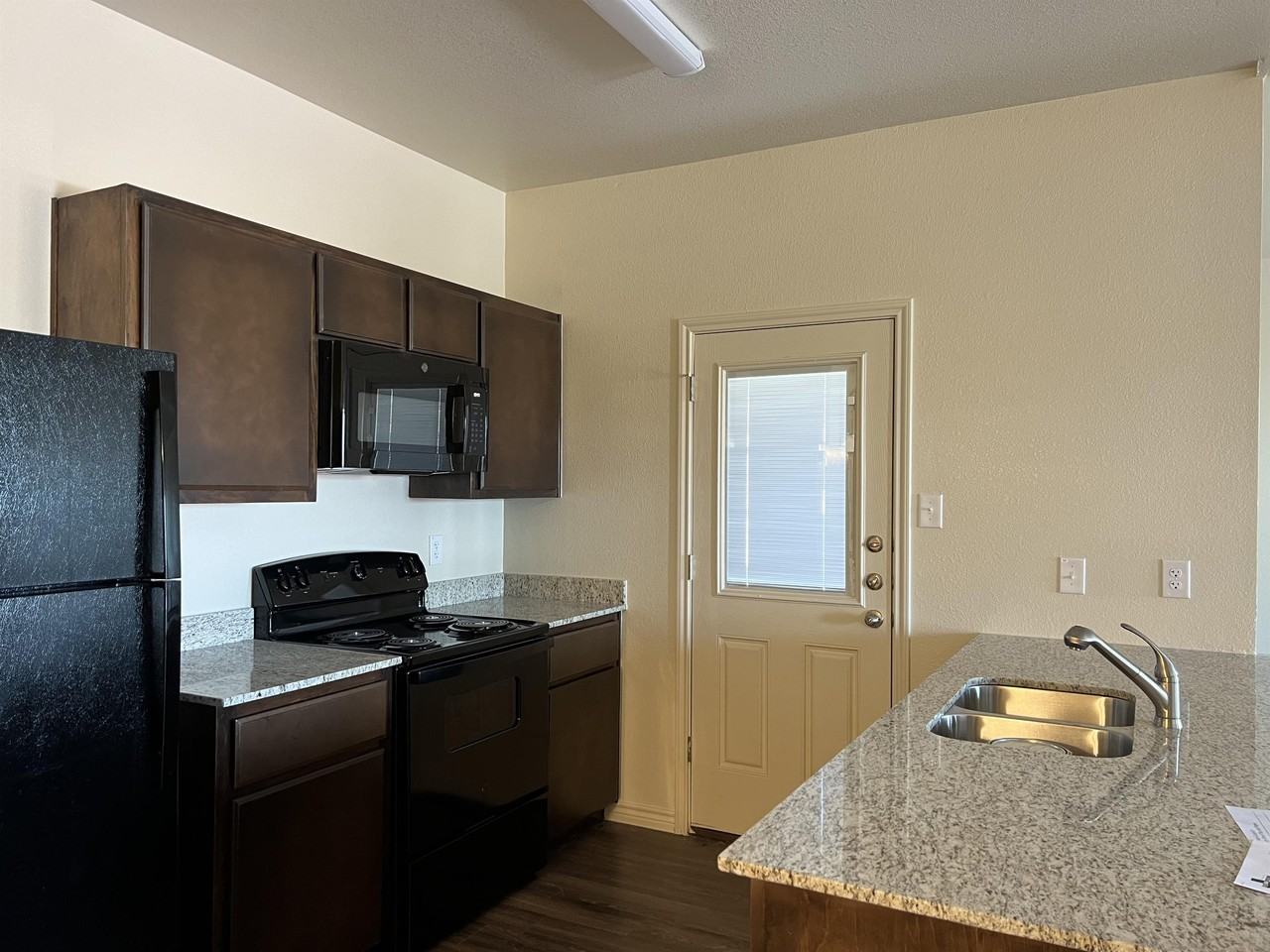 5902 Cordillera Dr #B - Photo 4 of 10