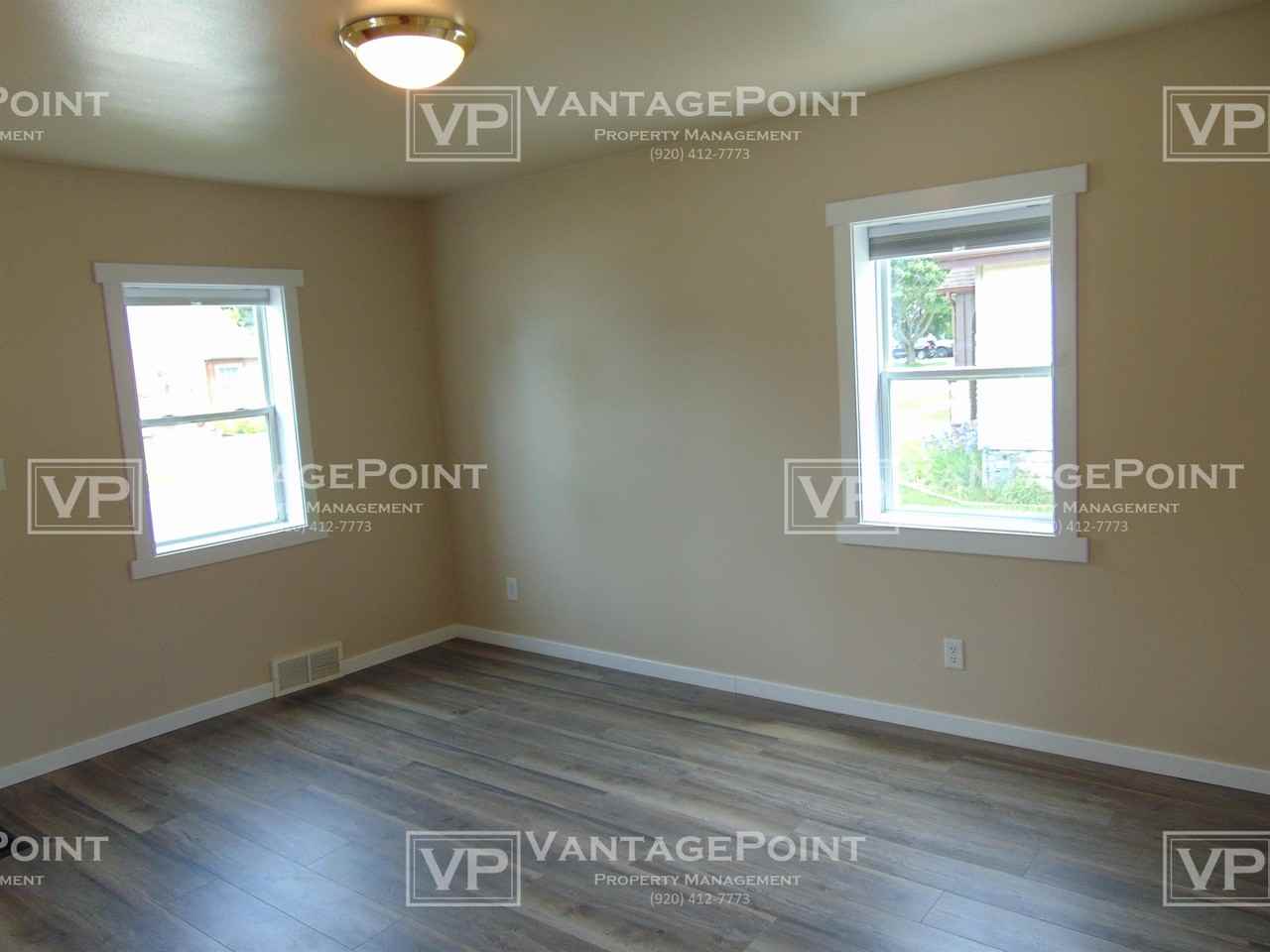 1925 31st St Lowr - Photo 3 of 7