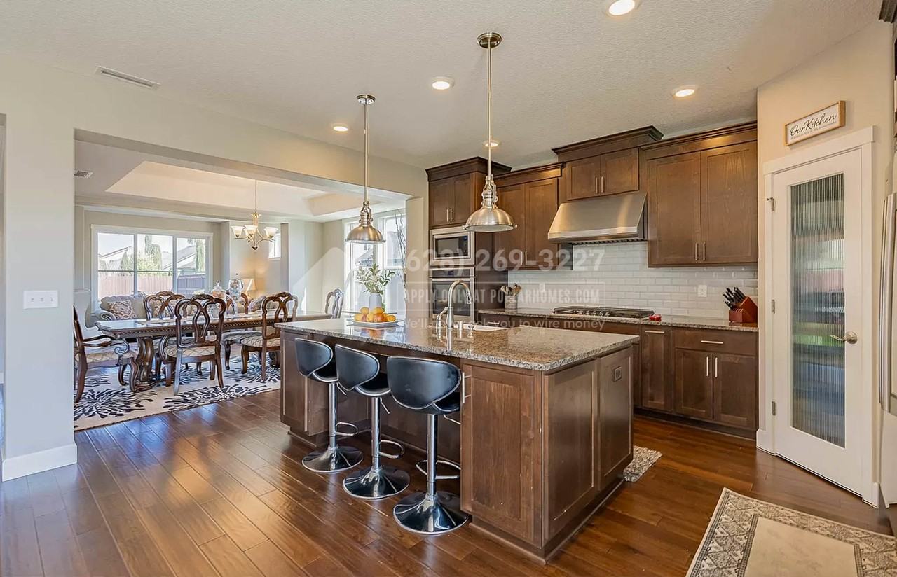 17017 Ne 78th Way - Photo 3 of 31