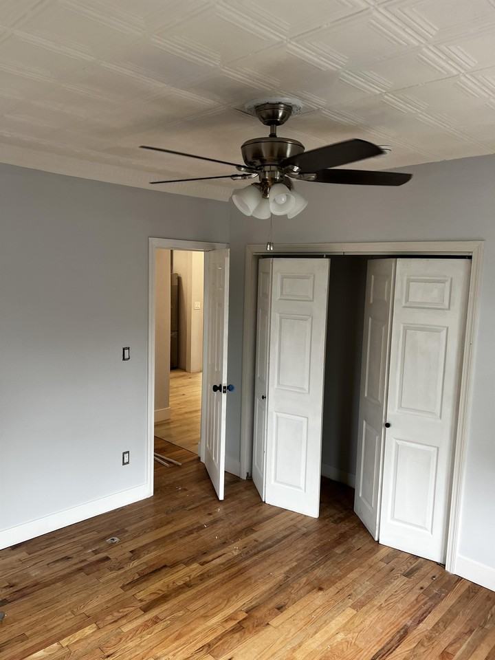 8 Carroll Ct #1F - Photo 6 of 21