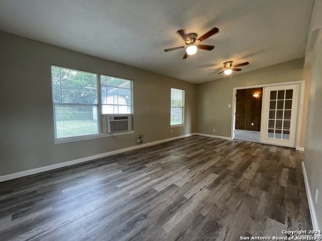 130 Ashford Dr - Photo 2 of 11