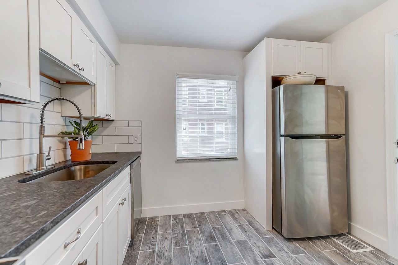 227 Corona Ave #1 - Photo 2 of 36