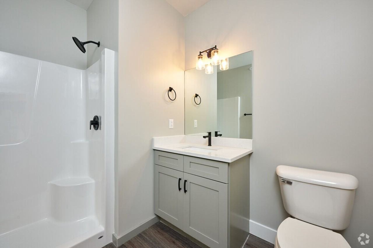 Doud Luxury Apartment Homes - Photo 2 of 6