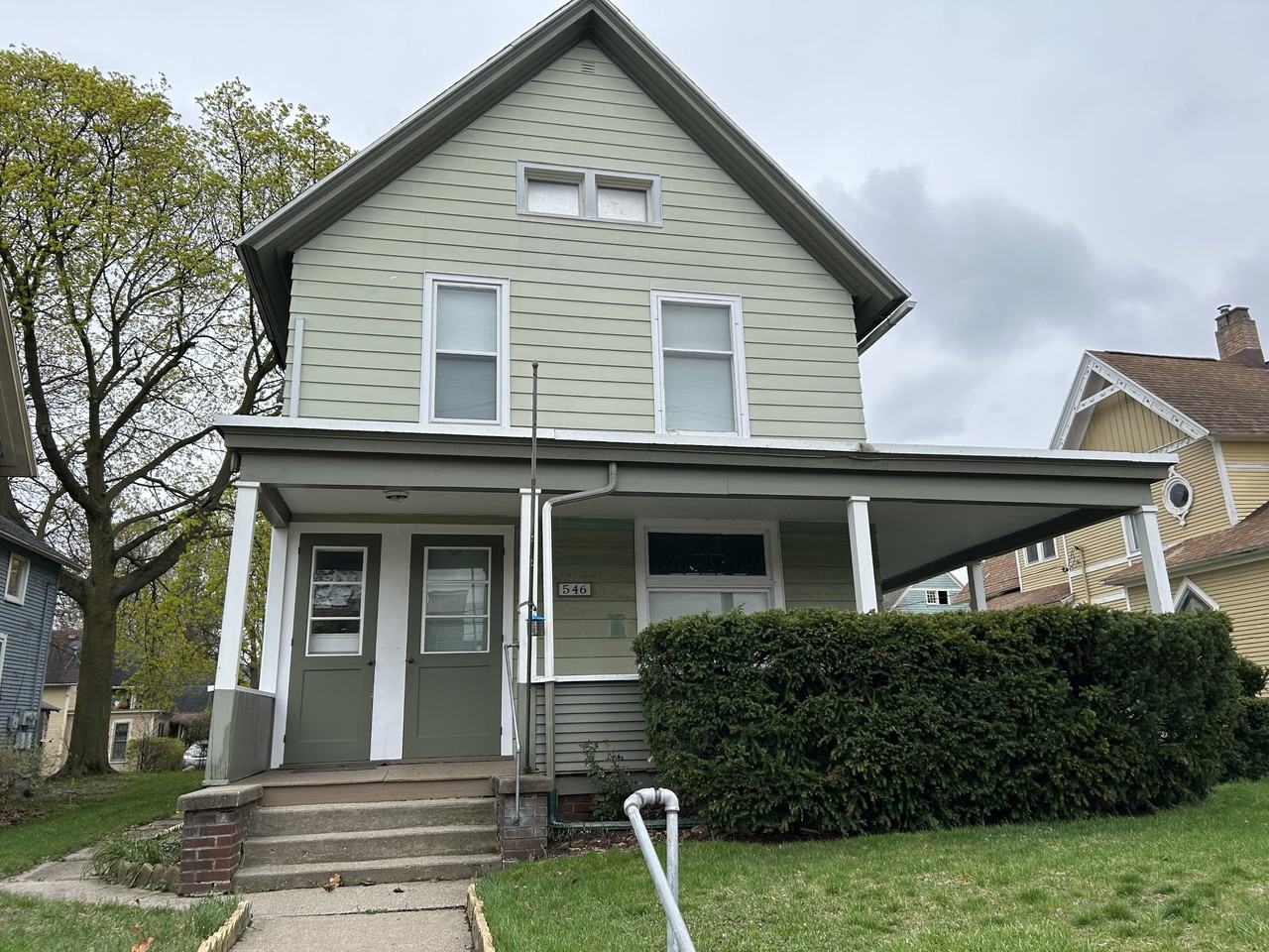 546 Lyon St Ne #2UPPER - Photo 2 of 7