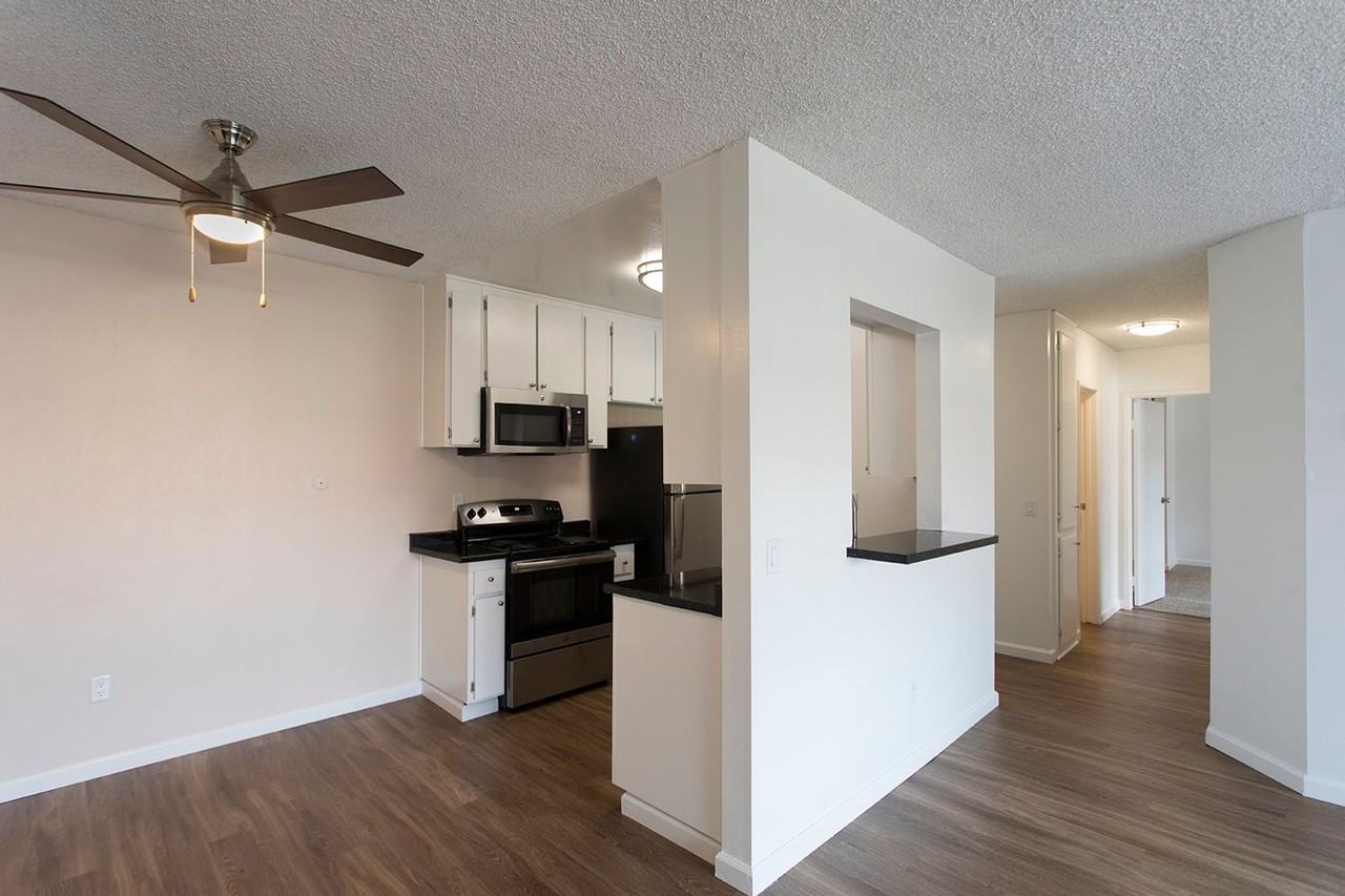 Volterra Apartments - Photo 4 of 29