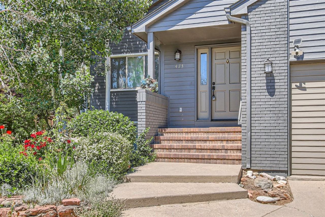 473 Locust Pl - Photo 2 of 41