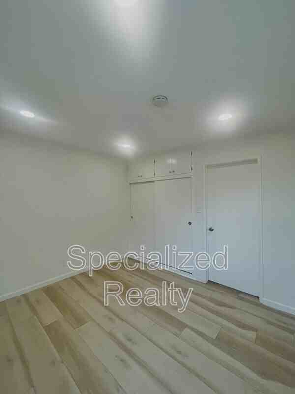 3216 Division St #1-4 - Photo 5 of 9