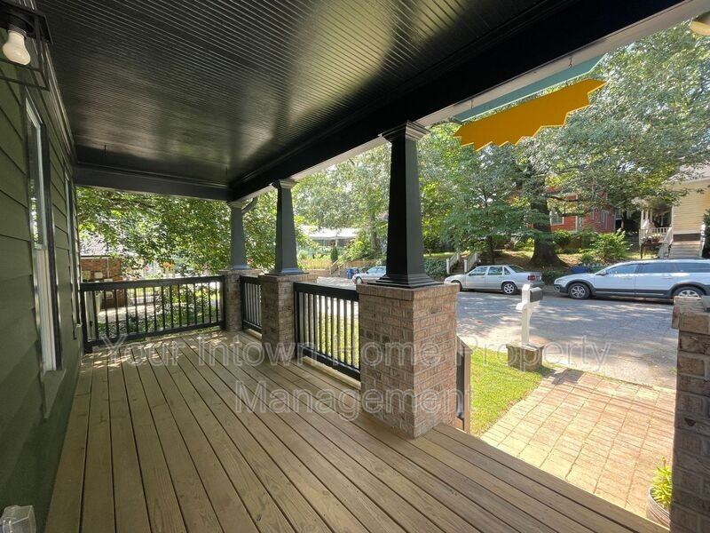 660 Woodward Ave Se - Photo 3 of 46