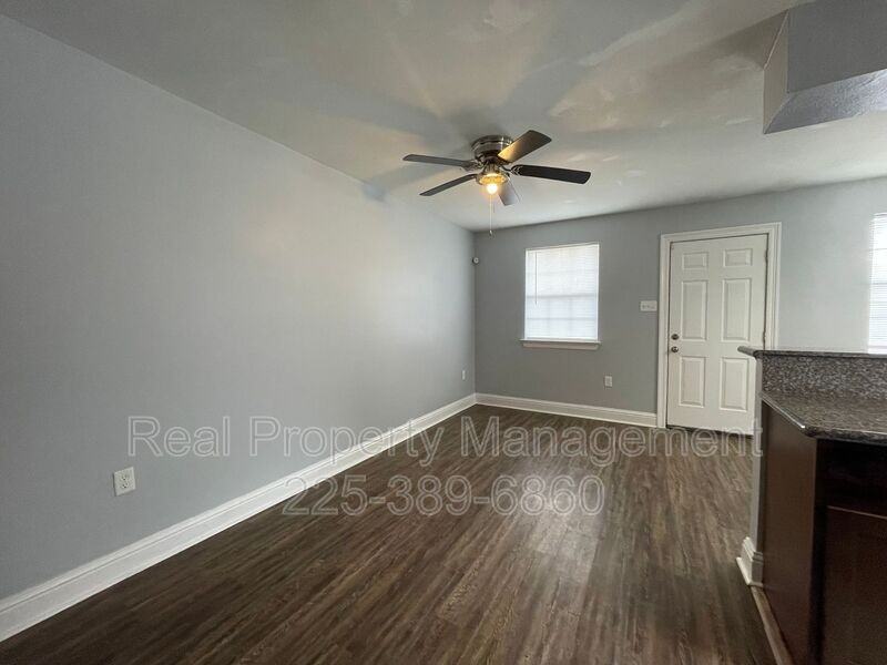 5500 Dianna Dr #1 - Photo 2 of 12