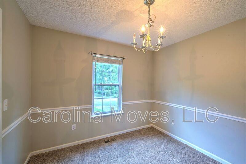 5 Fieldcrest Ct - Photo 3 of 20