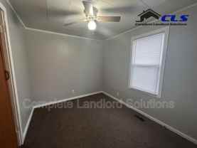 916 Kussner St - Photo 1 of 1