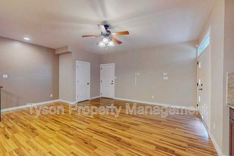 1667 Domino Dr Se - Photo 7 of 30
