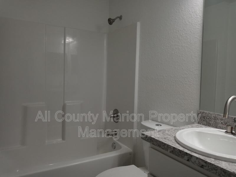 5524 Nw 58th St - Photo 7 of 11