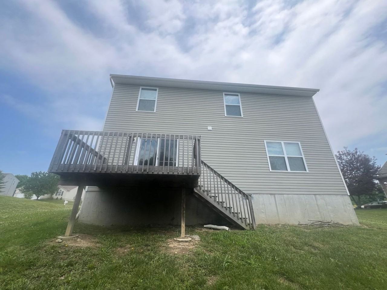 244 Timber Hill Dr - Photo 2 of 13