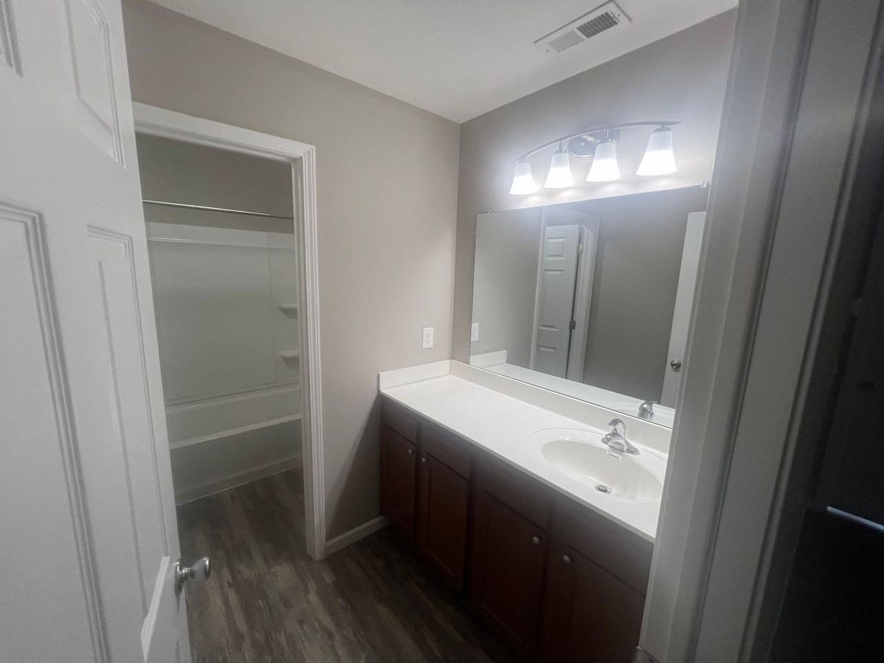 244 Timber Hill Dr - Photo 3 of 13