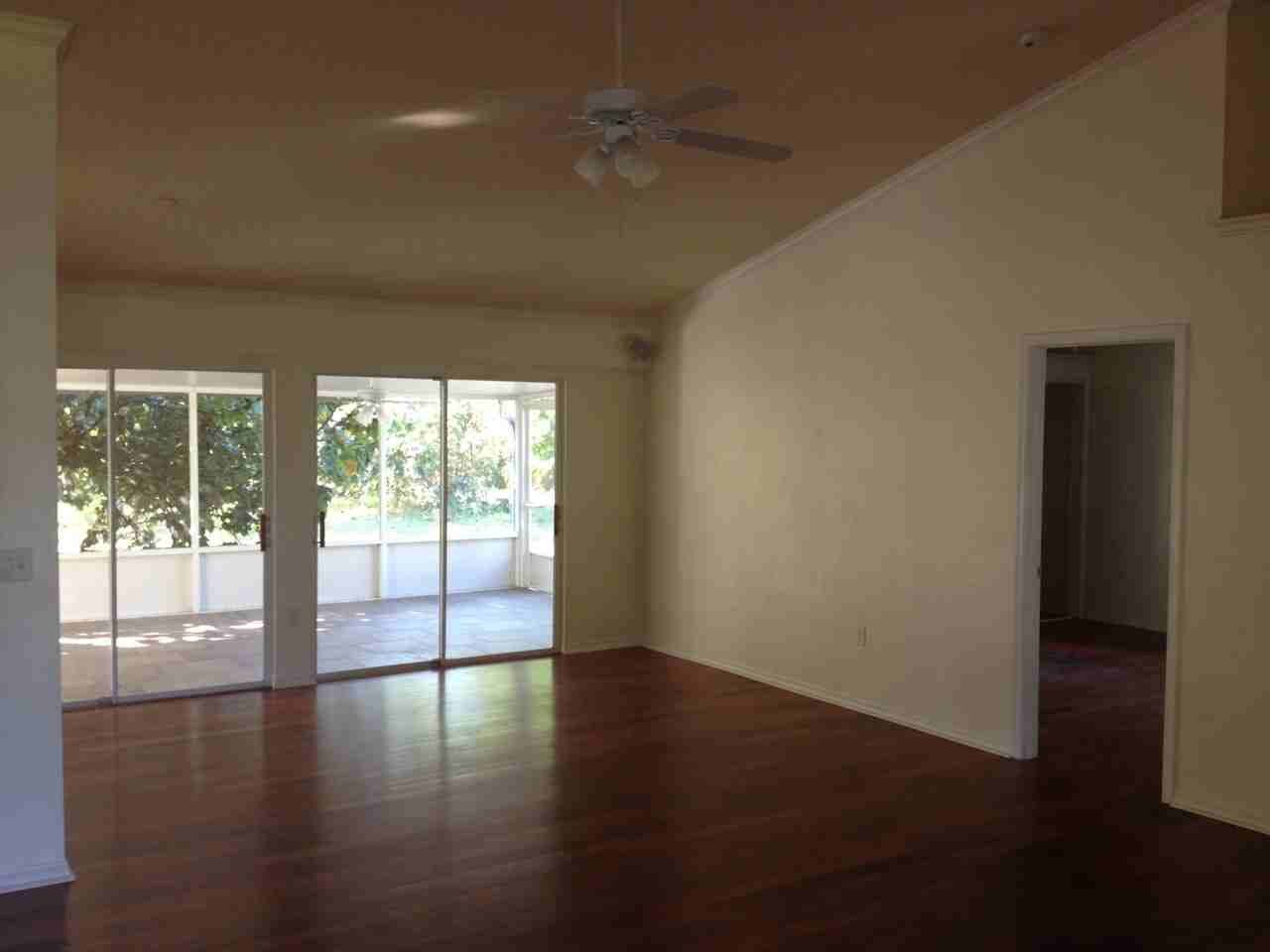 7296 Coolidge Rd - Photo 3 of 15