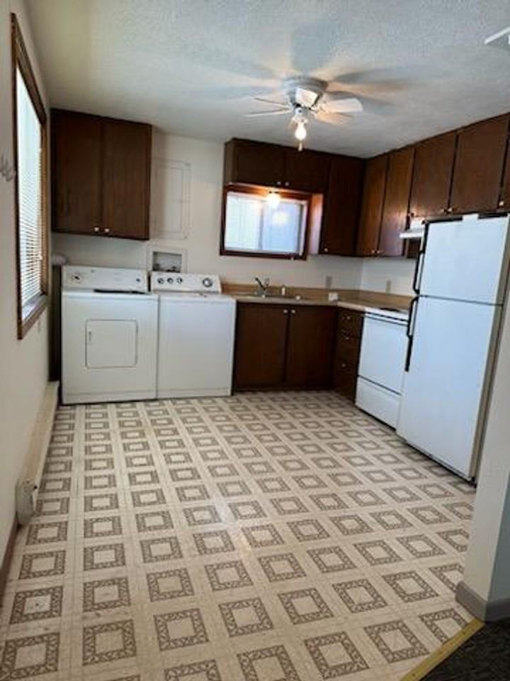 701 5th Street - Photo 2 of 7