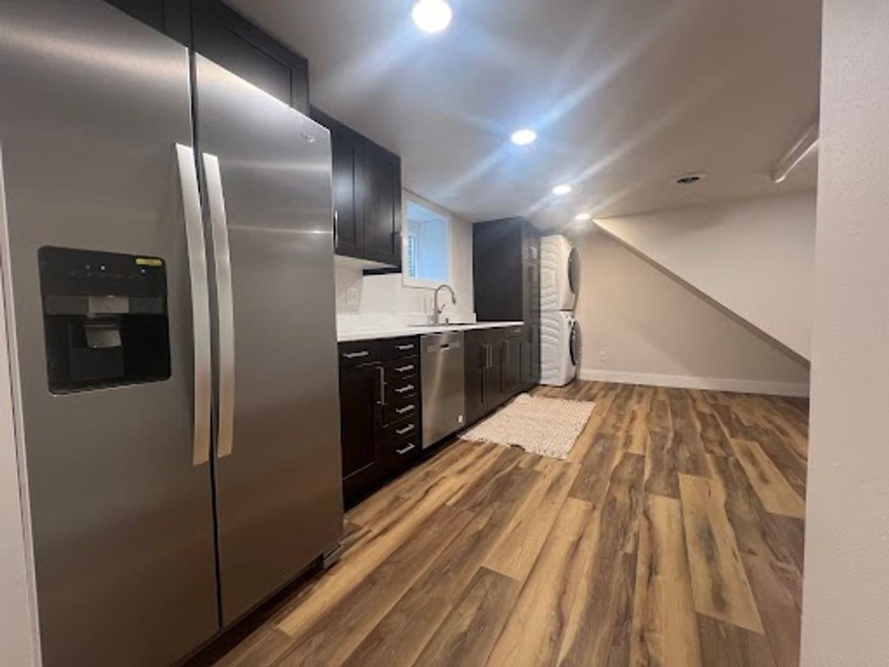 608 W Benton St - Photo 6 of 21