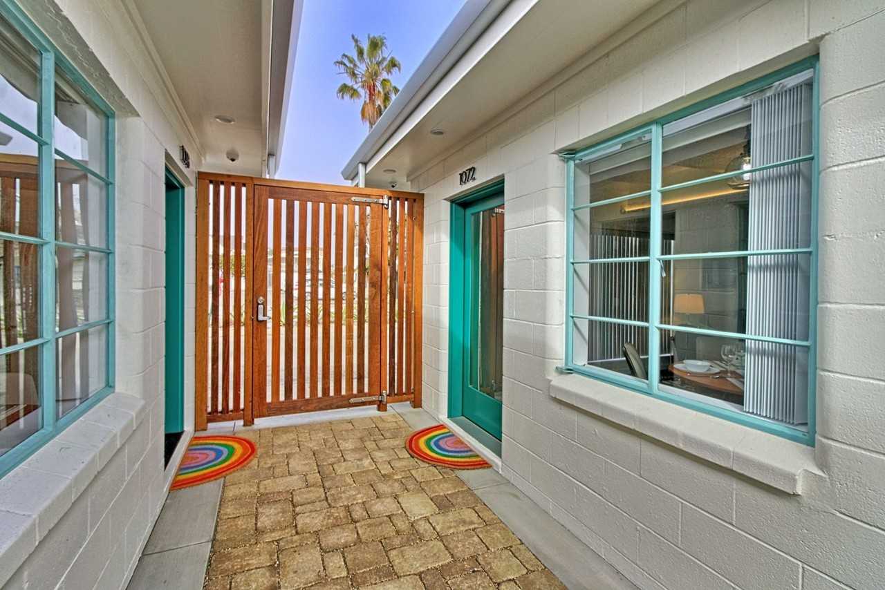 1072 S Seaward Ave - Photo 2 of 39
