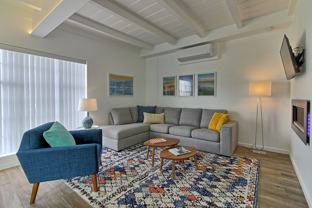 1072 S Seaward Ave - Photo 1 of 1