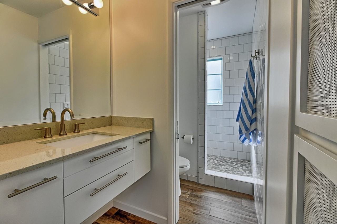 1072 S Seaward Ave - Photo 7 of 39