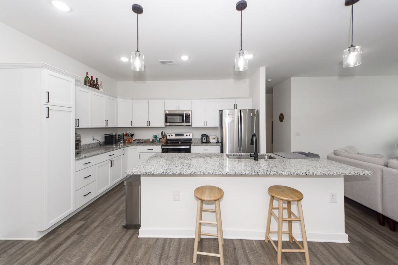 4109 Burnt Creek Ct - Photo 7 of 46