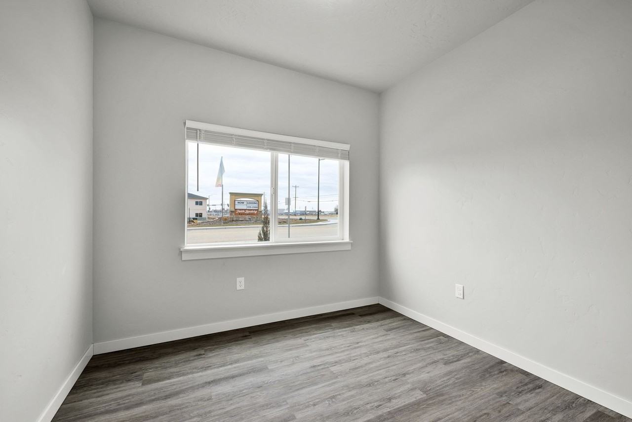 308 ISAIAH - Photo 6 of 13