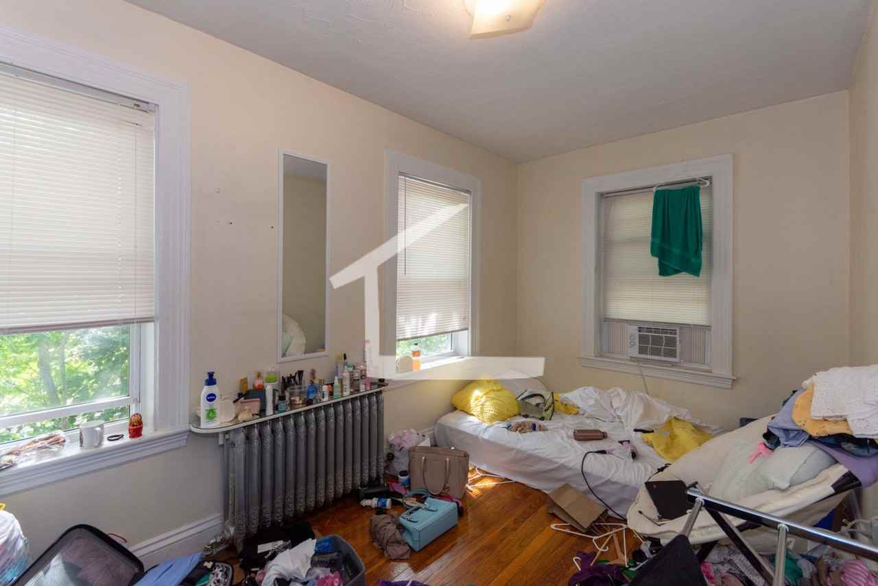 1793 Commonwealth Ave - Photo 6 of 22