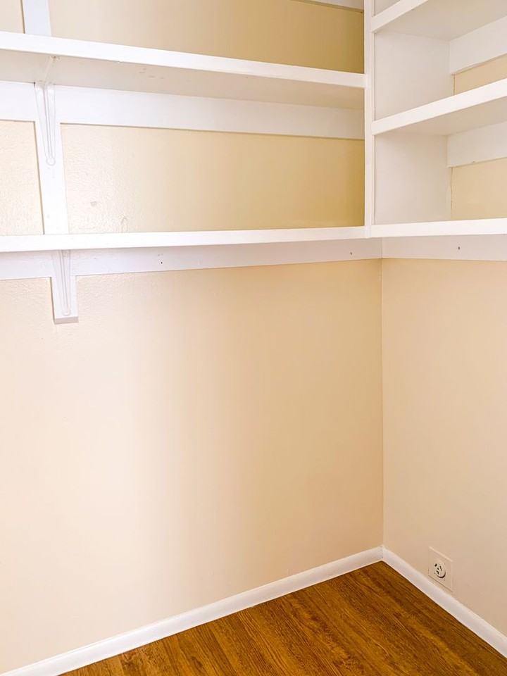 Spacious 2 Bedroom Apartment on Bus Line - Photo 6 of 25