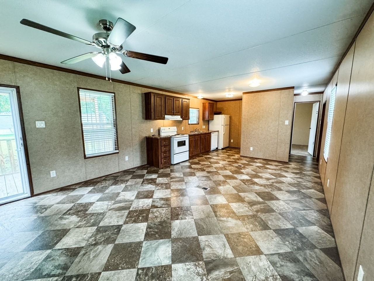 Choudrant Properties - Photo 3 of 12