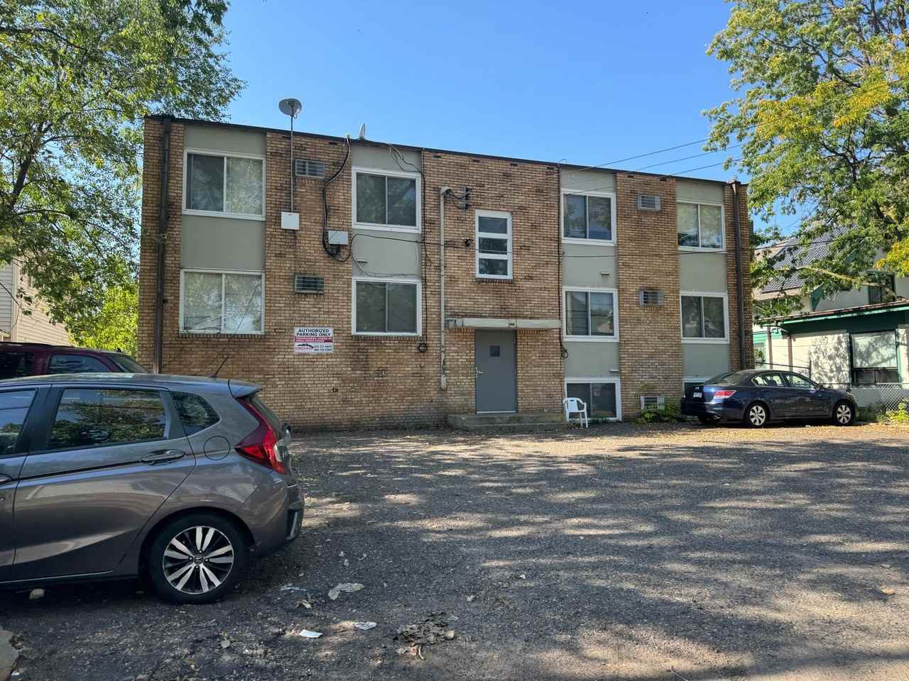 SI 3521 - Photo 2 of 15