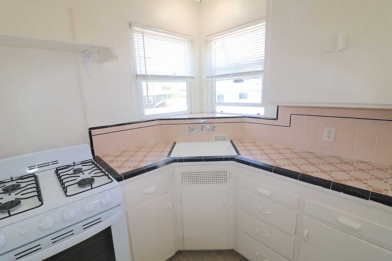 Adams Avenue - Photo 2 of 14