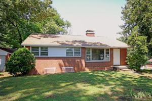 featured image of 1401 Forest Ridge Rd #A