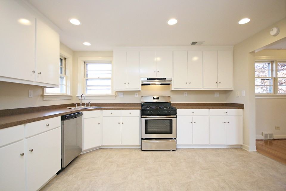 1401 Forest Ridge Rd #A - Photo 5 of 16